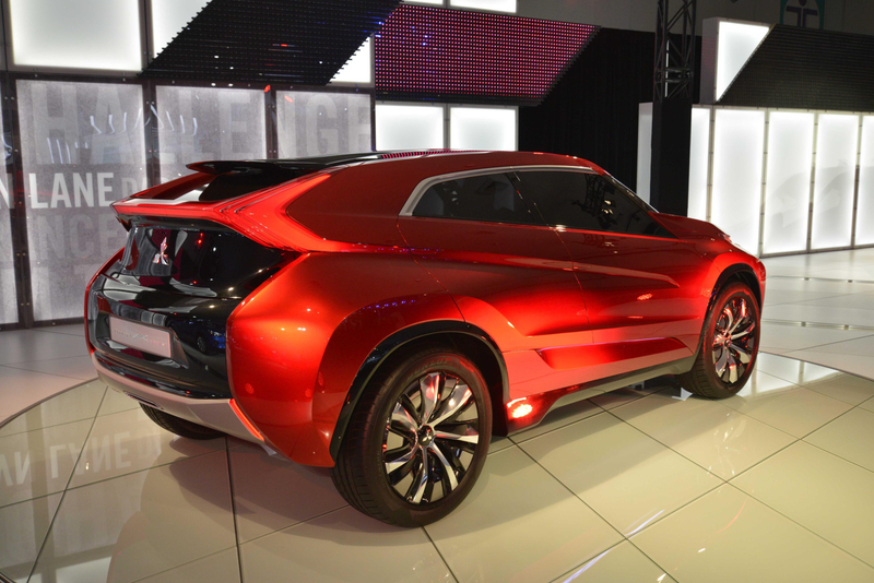 Illustration for article titled Mitsubishi XR-PHEV Is A Statement That The Company's Here To Stay
